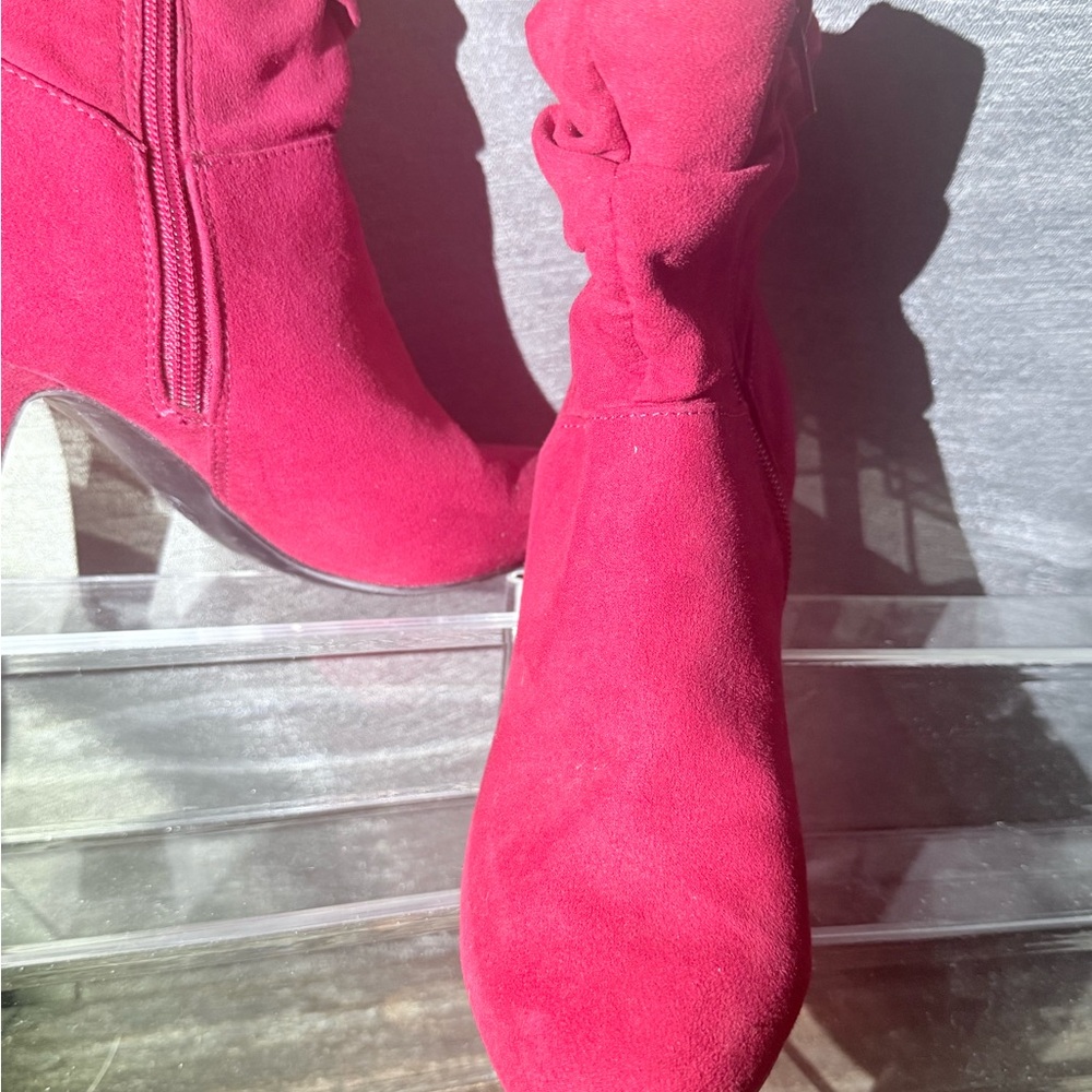 Elegant Pink Suede Ankle Boots